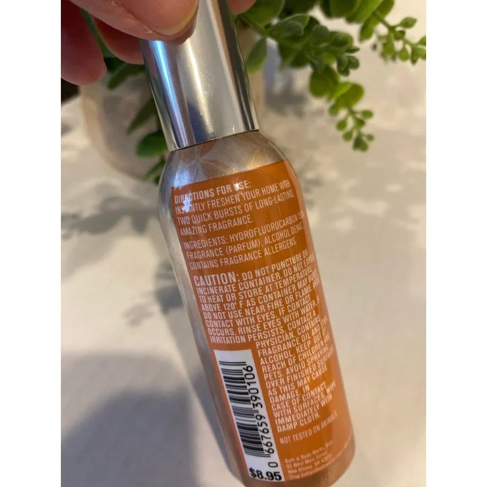 Bath & Body Works “Poolside Cabana & “Sparkling Summer” 2 New Room Sprays